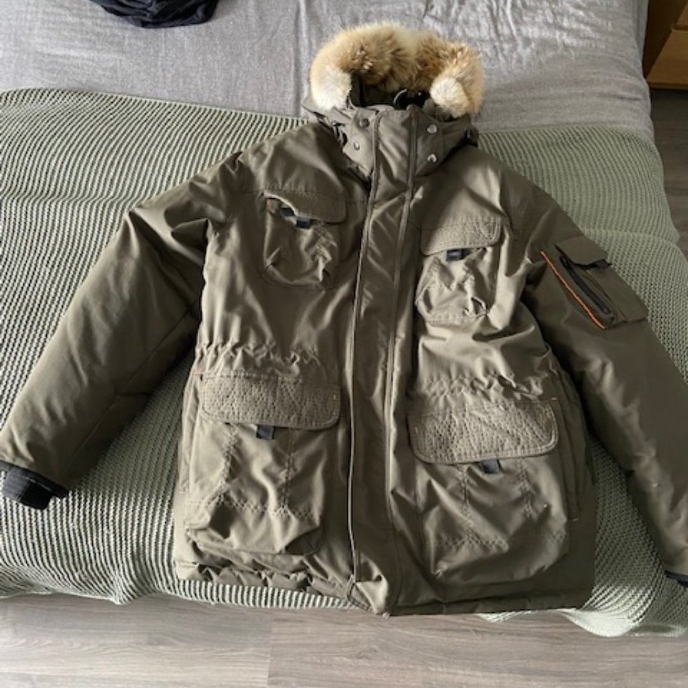 Outdoor Survival Canada - Winter Parka Like New